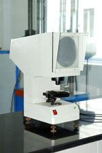 importowany mikroskop metalograficzny